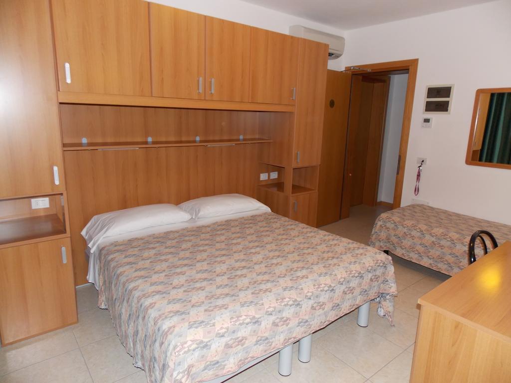 Hotel Colorado Lido di Jesolo Habitación foto